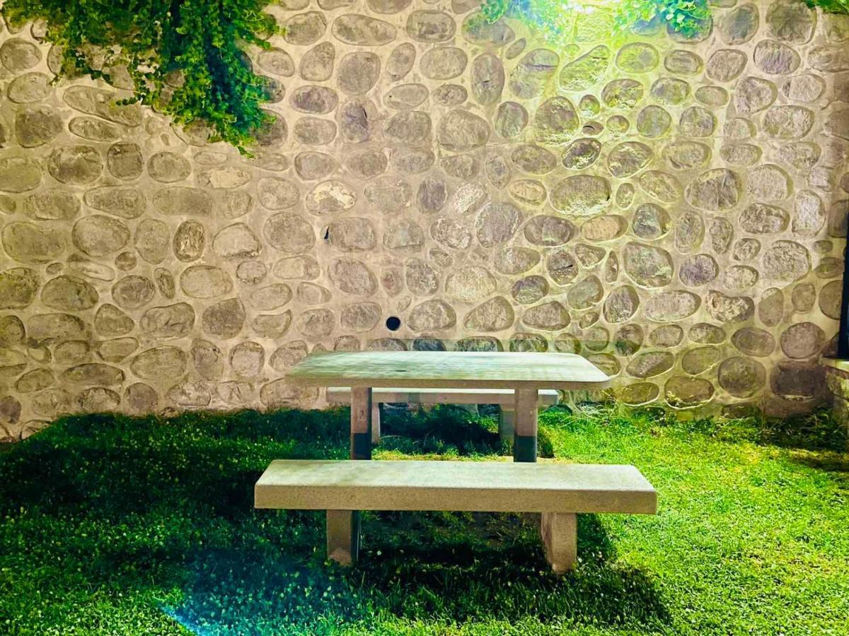 Lara Hotel Goris Ngoại thất bức ảnh