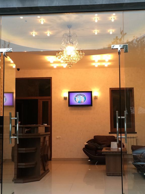 Lara Hotel Goris Ngoại thất bức ảnh
