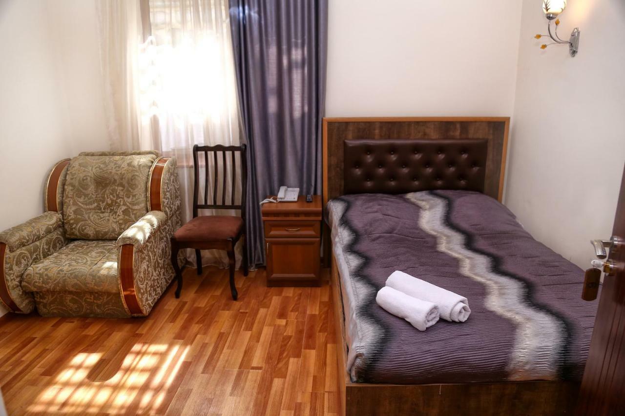 Lara Hotel Goris Ngoại thất bức ảnh