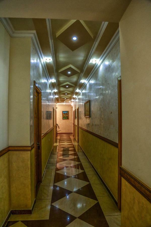 Lara Hotel Goris Ngoại thất bức ảnh