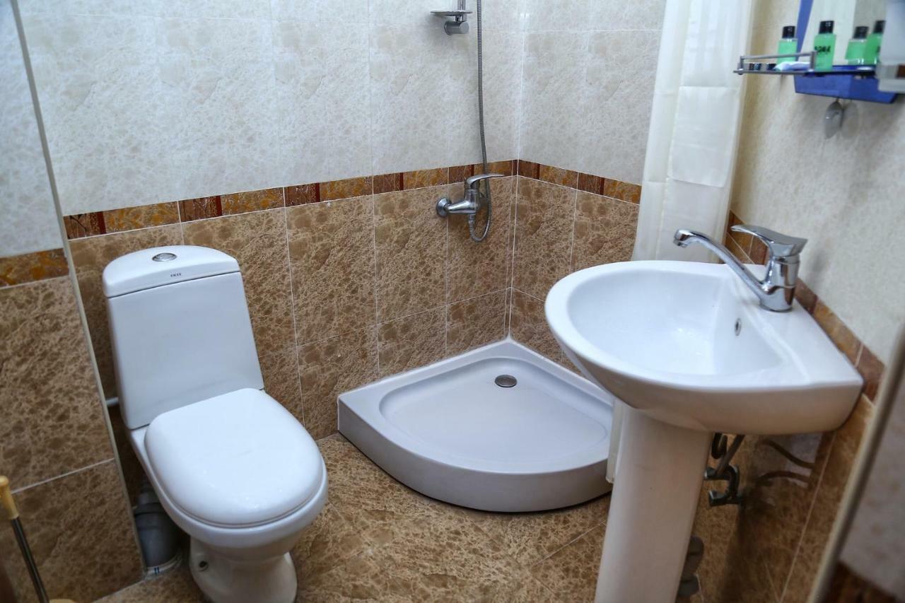 Lara Hotel Goris Ngoại thất bức ảnh