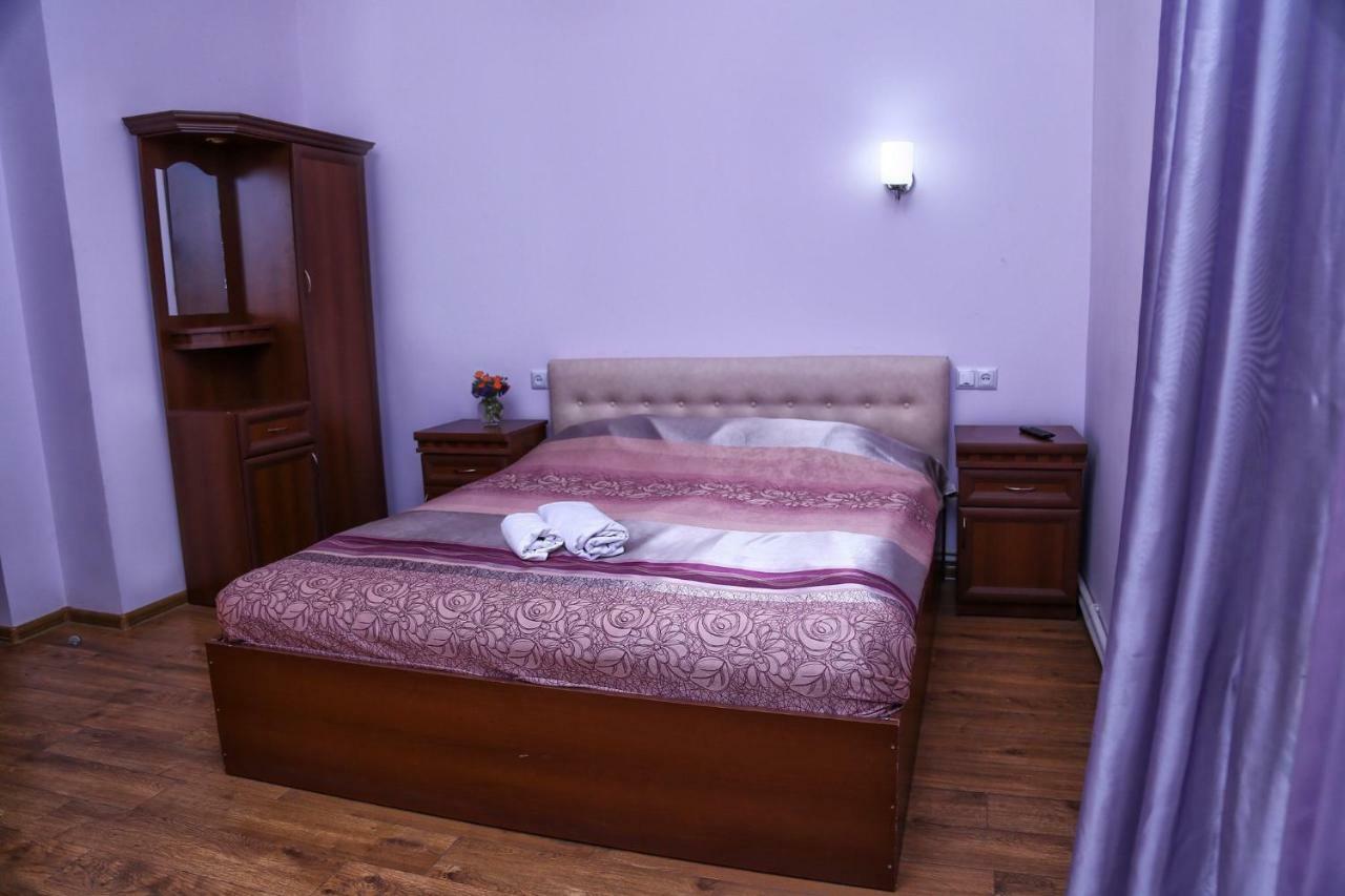 Lara Hotel Goris Ngoại thất bức ảnh